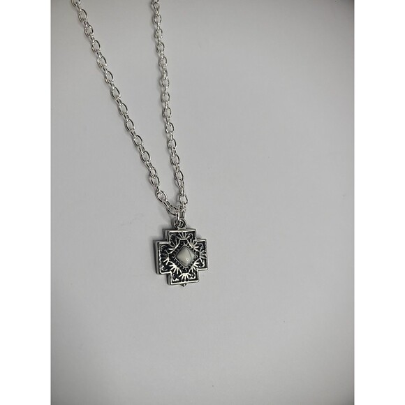 Handmade Chain Necklace Silver Tone Pendant Cross Shape White Stone Middle - Picture 6 of 11